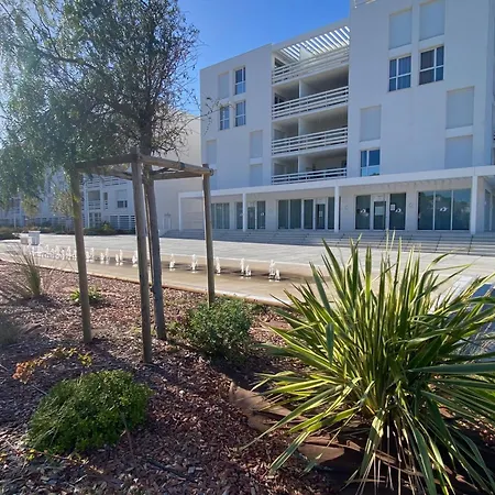 Beau T2 Climatise Pour 4 Pers., Terrasse Et Parking A Port - Fr-1-727-29 شقة *