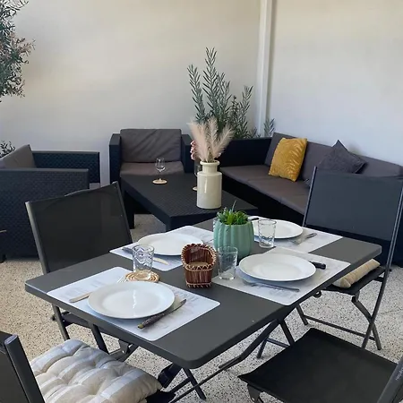 Apartmán Beau T2 Climatise Pour 4 Pers., Terrasse Et Parking A Port - Fr-1-727-29