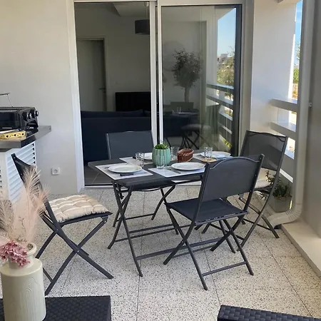 Beau T2 Climatise Pour 4 Pers., Terrasse Et Parking A Port - Fr-1-727-29 Leucate