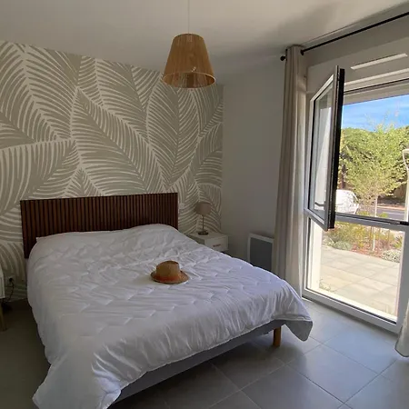 Beau T2 Climatise Pour 4 Pers., Terrasse Et Parking A Port - Fr-1-727-29 Leucate