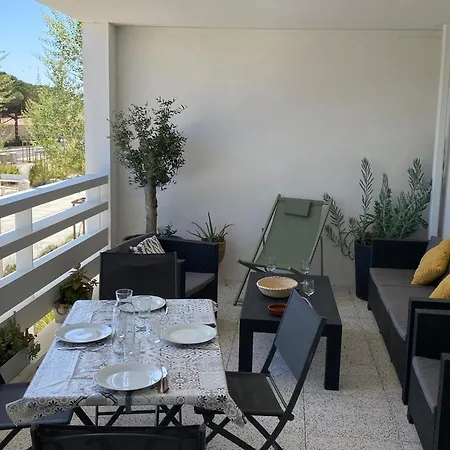 Beau T2 Climatise Pour 4 Pers., Terrasse Et Parking A Port - Fr-1-727-29