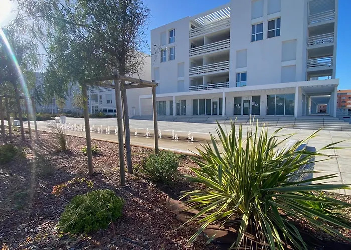 Beau T2 Climatise Pour 4 Pers., Terrasse Et Parking A Port - Fr-1-727-29 Apartament *